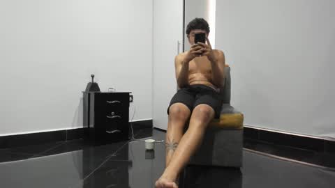 foot_master777 online show from 02.26.25