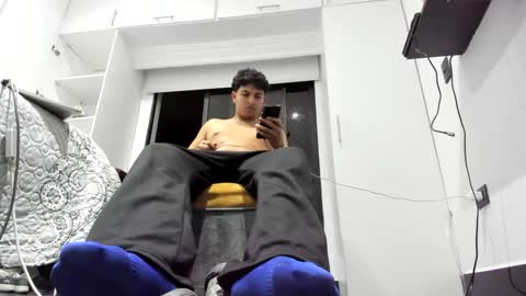 foot_master777 online show from 09.24.25