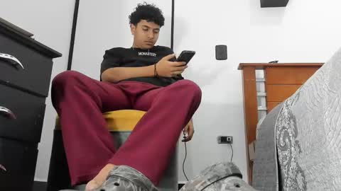 foot_master777 online show from 09.30.25