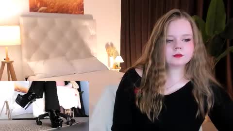 Molly online show from 09.16.25