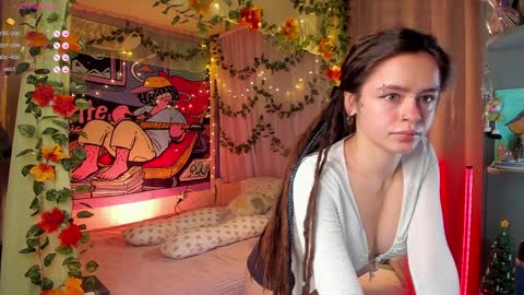 Snapshot of forest_lina chatting on 02.03.25     online show from 02.03.25