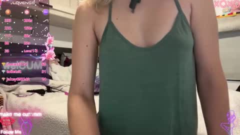 Snapshot of foreverkinkyy chatting on 02.19.26 Elaine online show from 02.19.26