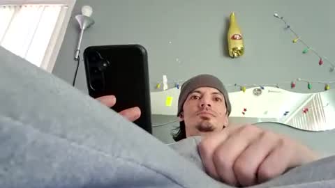 Snapshot of foreveryung723 chatting on 10.29.25 foreveryung723 online show from 10.29.25