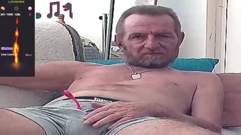 Snapshot of forexxxx_man chatting on 12.31.24 doc online show from 12.31.24