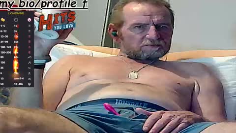 Snapshot of forexxxx_man chatting on 02.21.25 doc online show from 02.21.25
