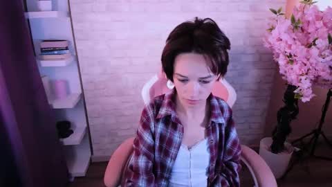 Vivian online show from 09.23.25