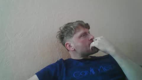 Snapshot of forgotten_lover chatting on 03.06.26 forgotten_lover online show from 03.06.26