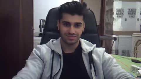 Snapshot of fortiori8 chatting on 12.21.24 fortiori8 online show from 12.21.24
