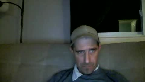 Snapshot of fouraide42 chatting on 12.20.24 fouraide42 online show from 12.20.24