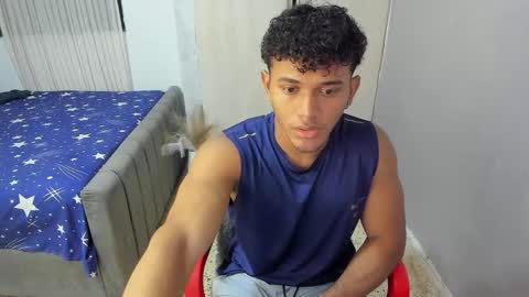 Snapshot of fox_evans chatting on 10.10.25 Fox online show from 10.10.25