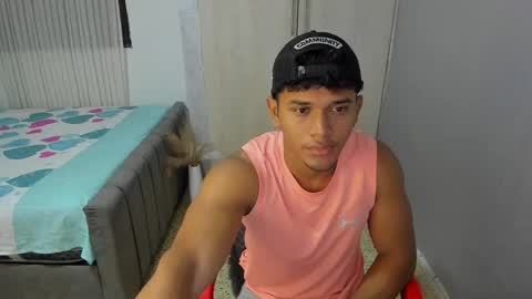 Snapshot of fox_evans chatting on 10.15.25 Fox online show from 10.15.25