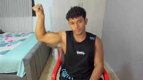 Snapshot of fox_evans chatting on 10.17.25 Fox online show from 10.17.25