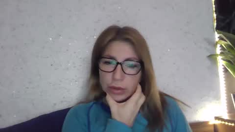 fox_red_lady7 online show from 02.08.25
