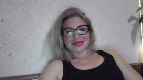 fox_red_lady7 online show from 04.13.26