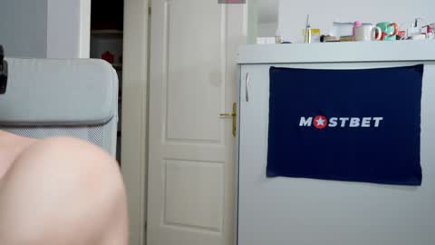 Snapshot of foxeslovefoxes chatting on 12.12.24 CUSTOM PHOTOS AND VIDEOS -  online show from 12.12.24