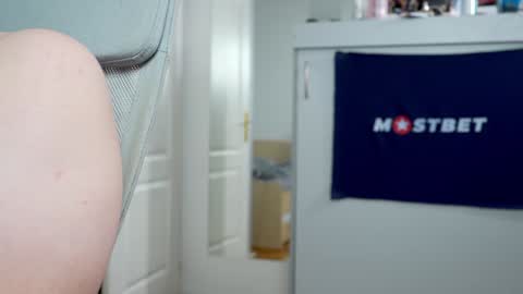 Snapshot of foxeslovefoxes chatting on 01.07.25 CUSTOM PHOTOS AND VIDEOS -  online show from 01.07.25