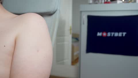 Snapshot of foxeslovefoxes chatting on 01.26.25 CUSTOM PHOTOS AND VIDEOS -  online show from 01.26.25