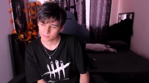 Foxicfu online show from 12.04.25