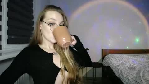 foxxialice online show from 11.19.25