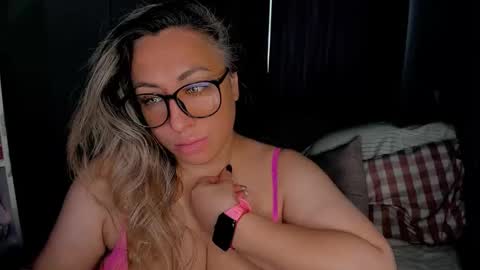 Snapshot of foxxxy__lady chatting on 10.14.25 Kris online show from 10.14.25