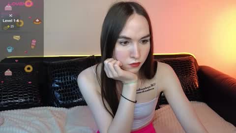 Snapshot of foxxy_girl_ chatting on 09.27.25 andice online show from 09.27.25