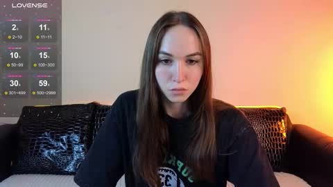 Snapshot of foxxy_girl_ chatting on 10.04.25 andice online show from 10.04.25