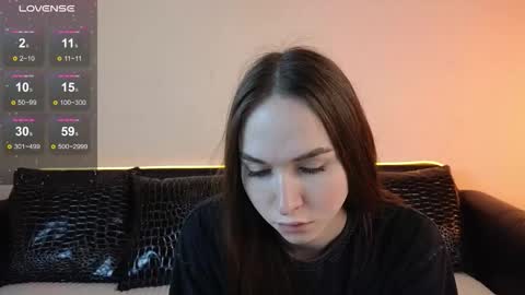 Snapshot of foxxy_girl_ chatting on 10.05.25 andice online show from 10.05.25