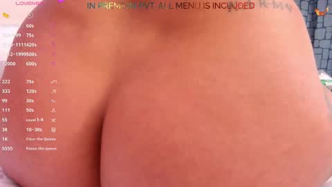 Snapshot of foxxyclarise chatting on 09.27.25 Clarise online show from 09.27.25