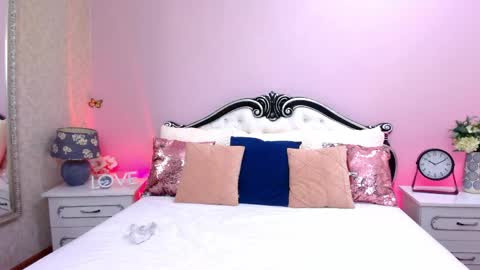 Snapshot of foxxyclarise chatting on 04.20.26 Clarise online show from 04.20.26