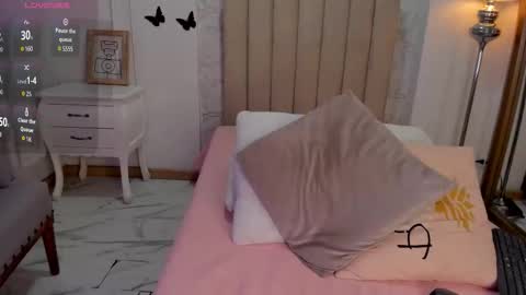 Foxy online show from 11.12.25