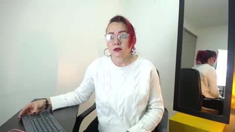 Foxy miilf online show from 01.08.26