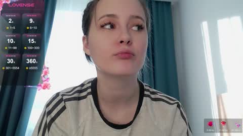 Snapshot of foxydollkate chatting on 11.20.25 Kate online show from 11.20.25