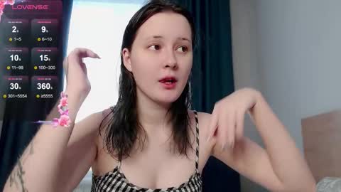 Snapshot of foxydollkate chatting on 11.28.25 Kate online show from 11.28.25