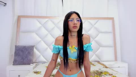 Snapshot of foxyhillx chatting on 10.26.25 foxyhillx online show from 10.26.25
