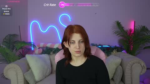Snapshot of foxyrayy chatting on 01.10.25 F O X online show from 01.10.25