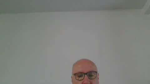 Snapshot of fra94 chatting on 06.14.26 fra94 online show from 06.14.26