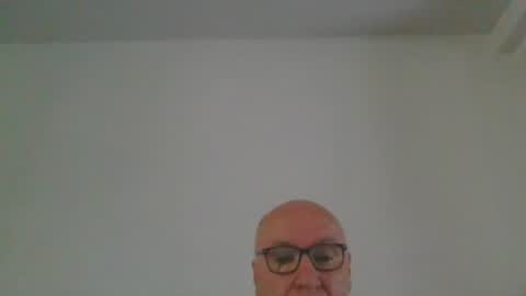Snapshot of fra94 chatting on 06.15.26 fra94 online show from 06.15.26