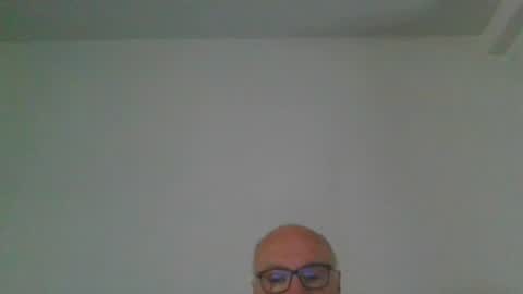 Snapshot of fra94 chatting on 06.27.26 fra94 online show from 06.27.26
