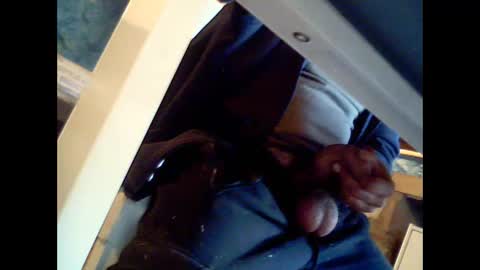 Snapshot of fra__71 chatting on 10.17.25 fra  71 online show from 10.17.25