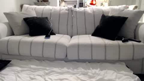 Snapshot of fragilemasochist chatting on 12.28.24 Angel online show from 12.28.24