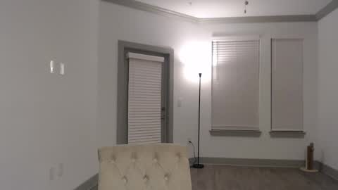 Snapshot of fragilemasochist chatting on 02.01.25 Angel online show from 02.01.25