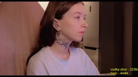 Snapshot of fran_bow chatting on 11.12.25 fran_bow online show from 11.12.25