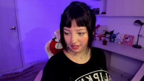 francesca_7 online show from 01.30.25