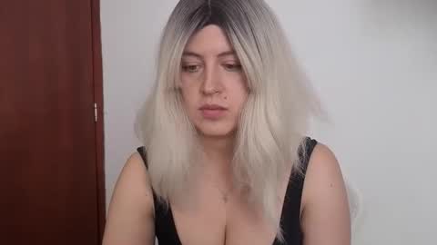 Francesca online show from 05.08.26