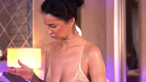 Snapshot of francescadante chatting on 02.24.26 francescadante online show from 02.24.26