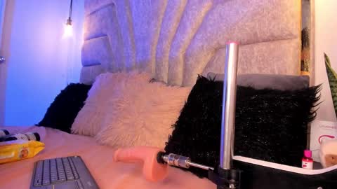 Snapshot of francheska121 chatting on 10.03.25 francheska121 online show from 10.03.25