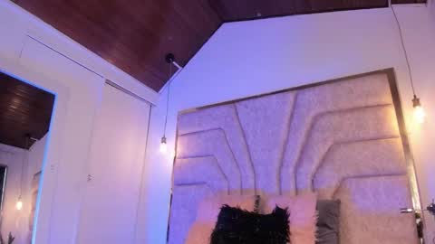 Snapshot of francheska121 chatting on 10.16.25 francheska121 online show from 10.16.25