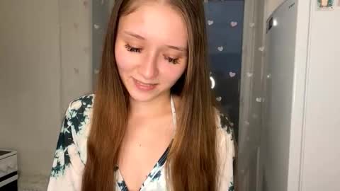 Snapshot of francinaporteus chatting on 09.23.25 Francis online show from 09.23.25