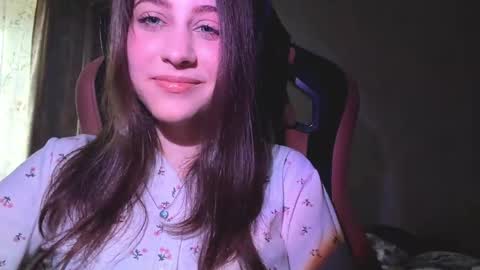 Snapshot of francinekalchik chatting on 04.06.26 Mary online show from 04.06.26