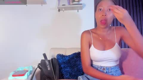 Laura online show from 10.05.25